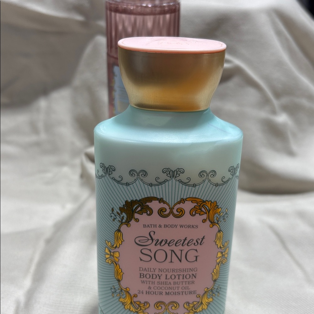Bath & Body Sweetest Song - Picture 4 of 8